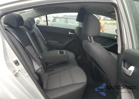 2017 Kia Forte Lx z USA, uszkodzony, nr VIN 3KPFL4A72HE109826